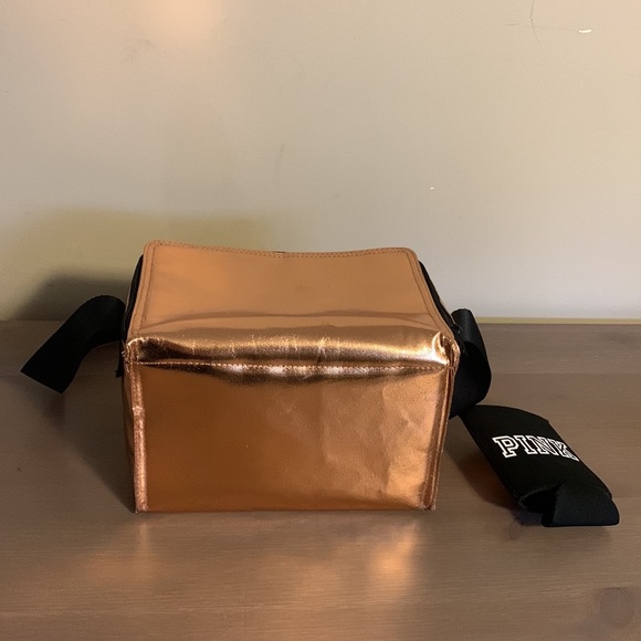 🆕 PINK Victoria’s Secret Copper Toned Cooler Bag - Picture 3 of 5
